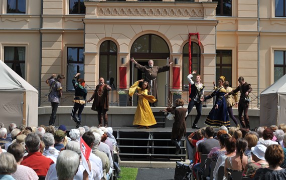 Schlossfestspiele Ribbeck 2017 – Open-Air Theater „Romeo und Julia“